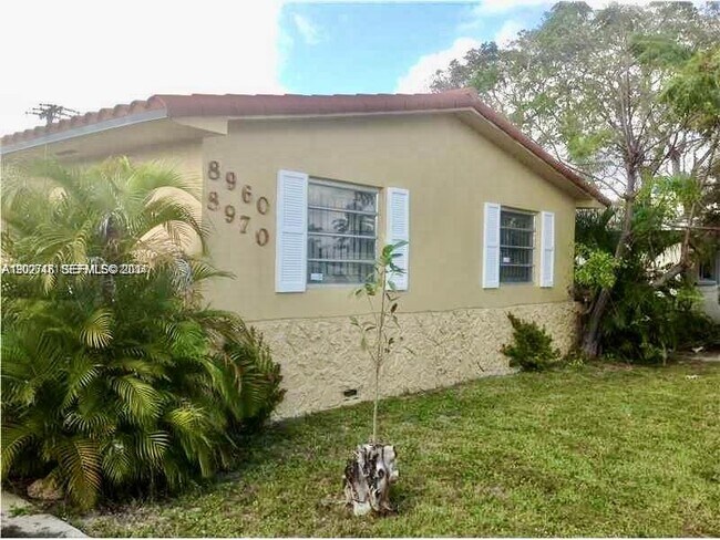 Photo - 8940 NE 2nd Ave Unidad 8940