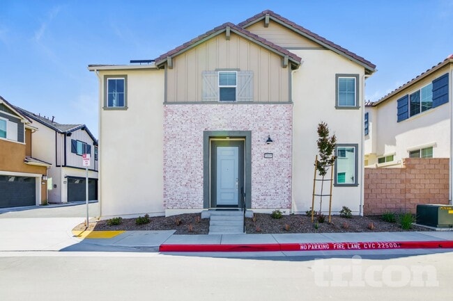 Building Photo - 31695 Hans Dr