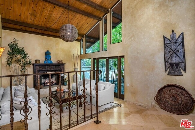 Photo - 4557 Saltillo St