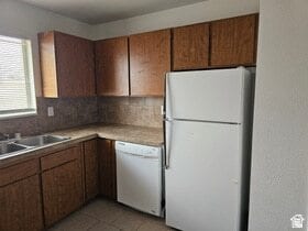 Photo - 215 N 400 W