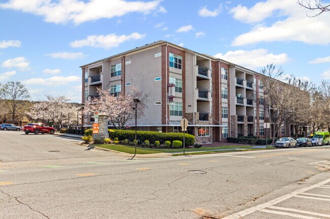 Building Photo - 840 United Ave SE Rental