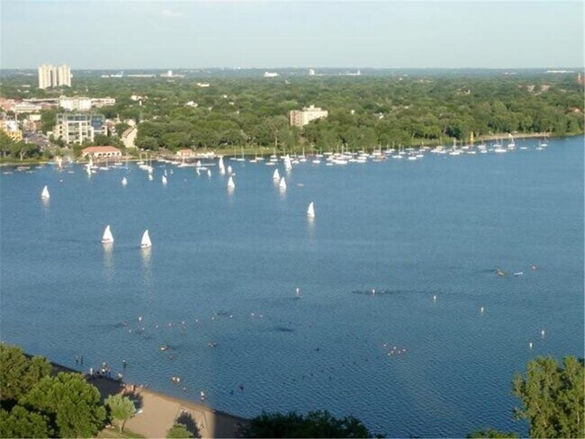 Photo - 2950 Dean Pkwy Apartamento Unidad 1606