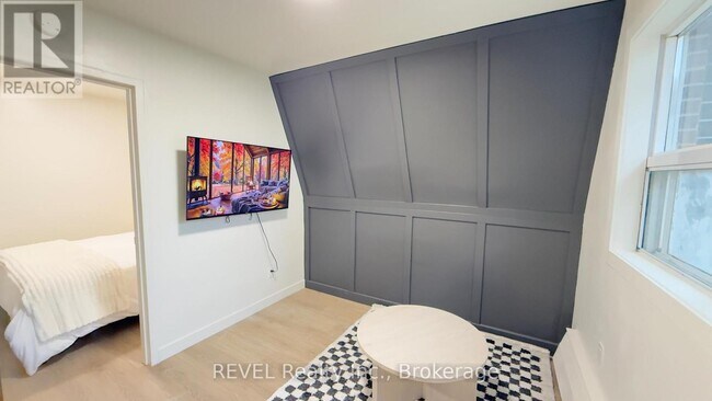 Photo - 60 Triller Ave