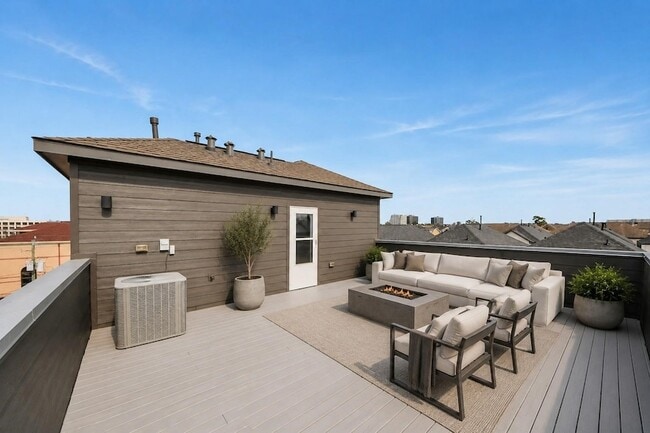 Photo - 1628 W 24th St