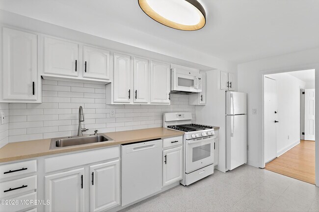 Photo - 121 Wallace St