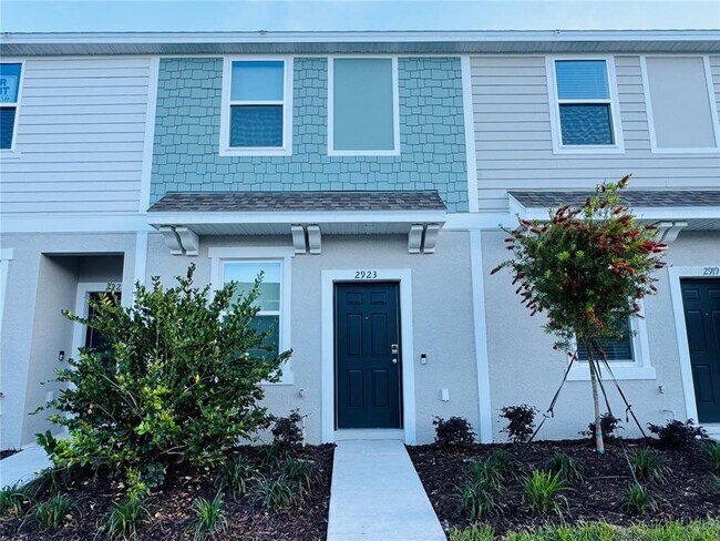 Photo - 2923 Skyline Lp