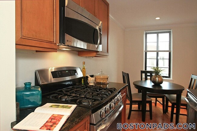 Photo - 60 Brattle St Unit 701