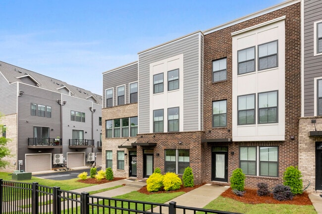 Photo - 3748 Ellington St