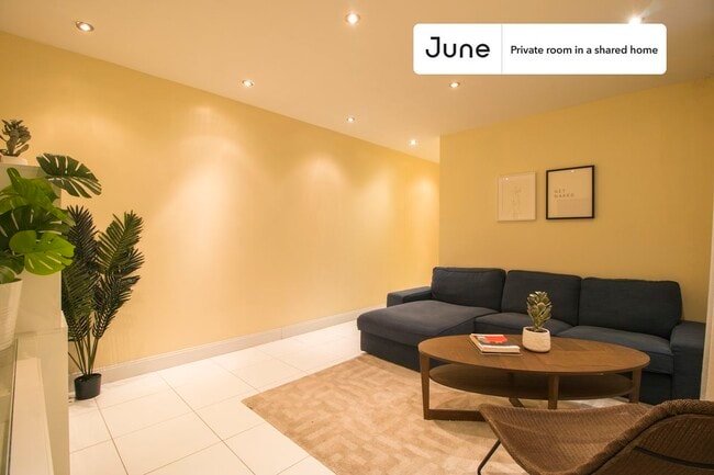 Photo - Room in Shared 5 bed/2 bath home Unit D