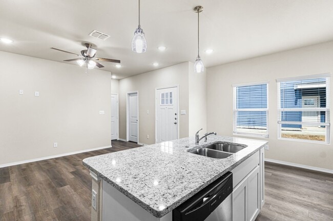 Photo - 122 Sai Mnr Unit 122 Sai Manor  101