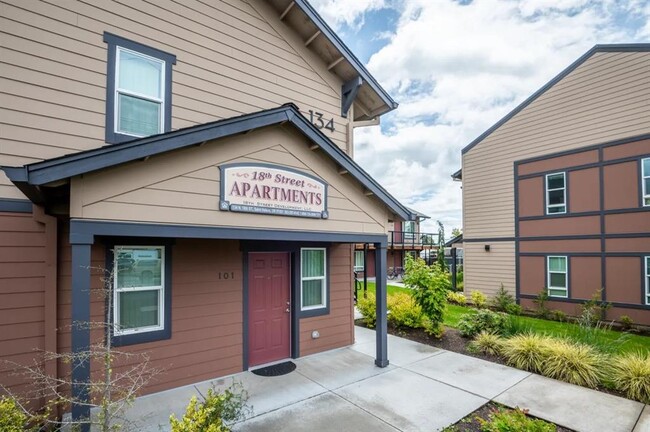 Photo - 134 N 18th St Apartment