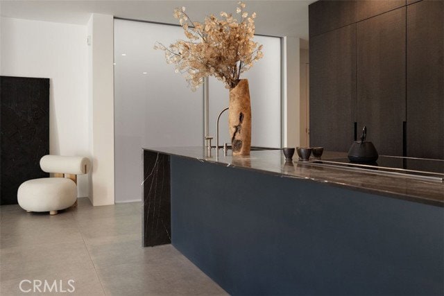 Building Photo - 838 Kings Rd