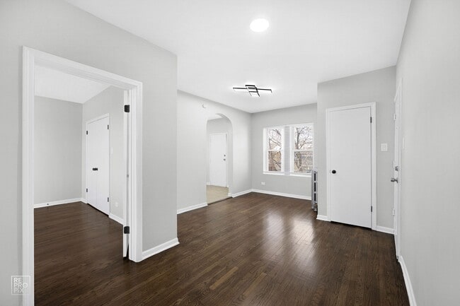 6149 W North