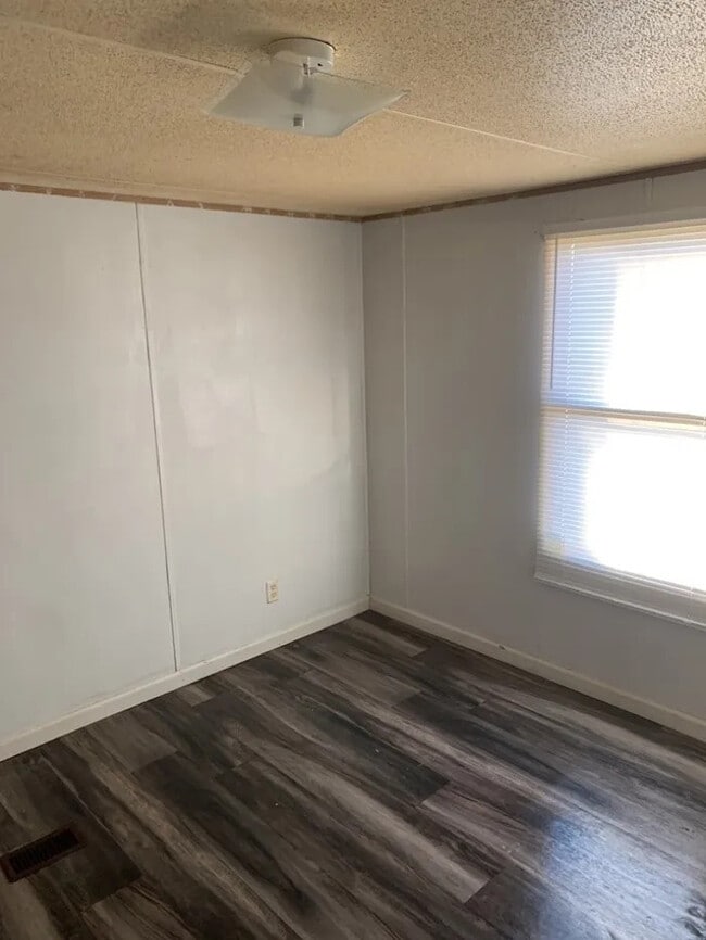 Photo - 3 Bedroom 2 bathroom