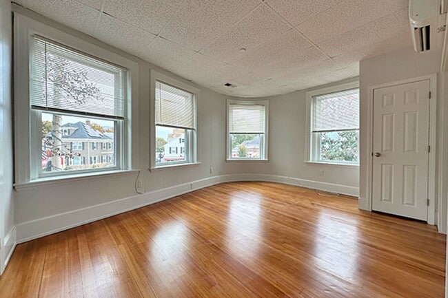 7/1 Sunny, spacious 1BR in downtown Beverl... - 7/1 Sunny, spacious 1BR in downtown Beverl... Rental