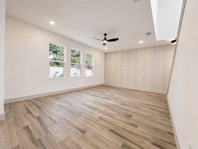 Photo - 724 Ellwood Ave