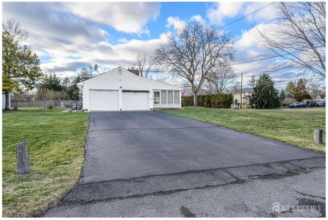 Photo - 12 Davison Rd