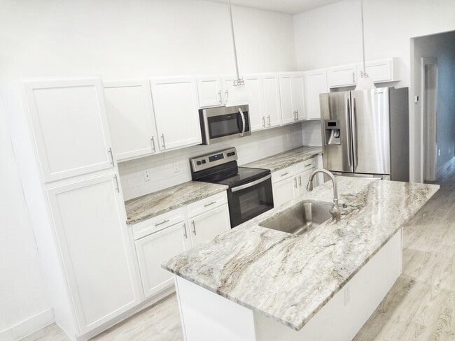Building Photo - 4330 Mallow St Rental