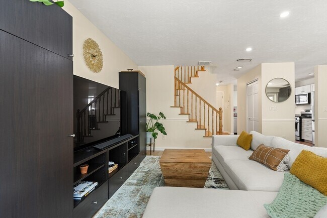 Photo - 391 Hyde Park Ave Unit 210