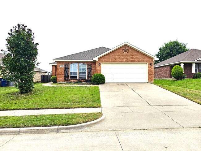 Building Photo - 3 Bedroom 2 Bath Gem In Crowley Rental