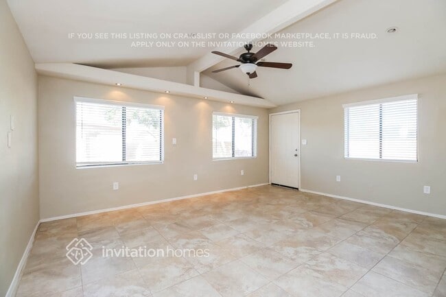 Photo - 548 N 98th St
