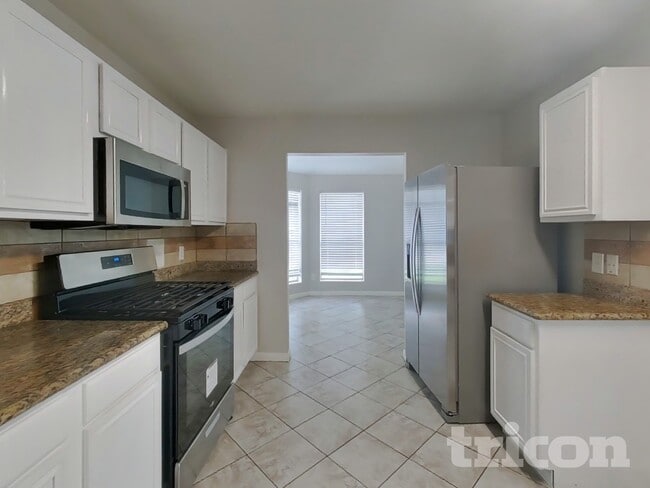 Photo - 1111 Chestnut Bough St