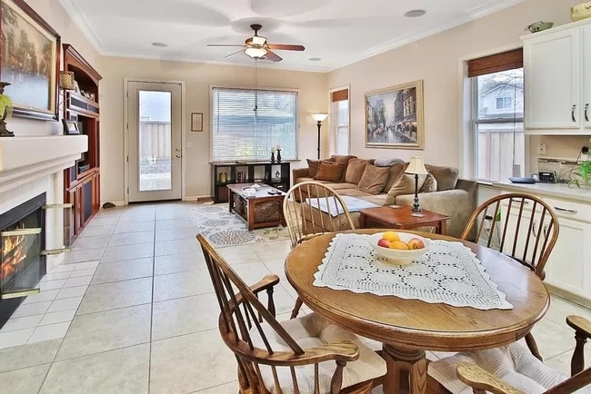 1193 Annamarie Way