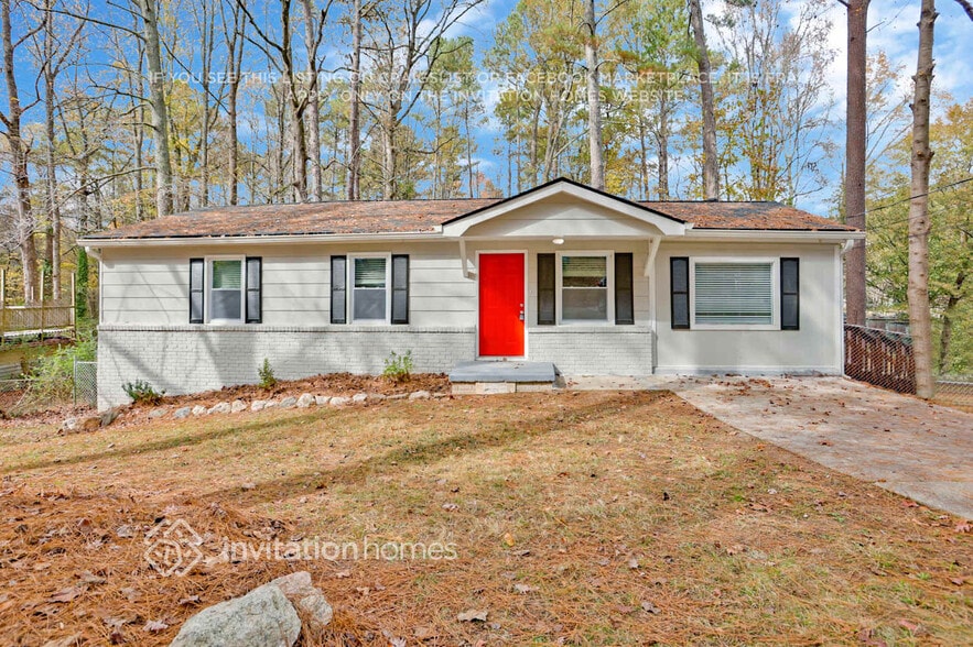 2155 Venesa Cir