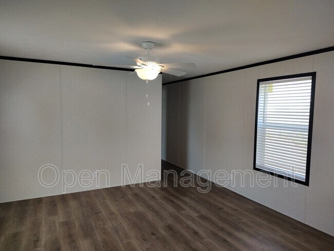 Photo - 7 Erin Ln