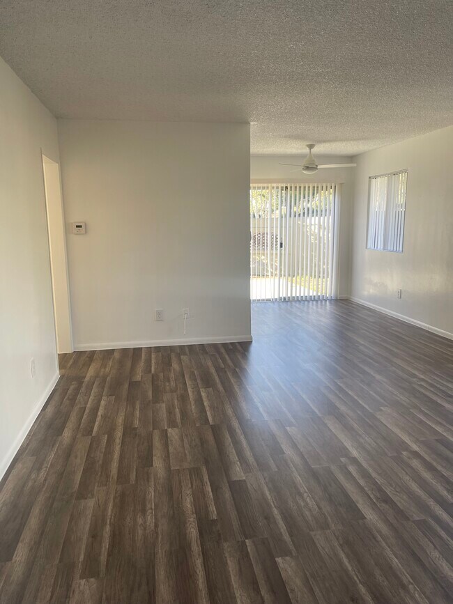Photo - 555 Greenbrier Dr Unit 23