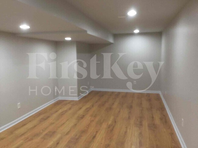 Photo - 4816 Clove Dr SW