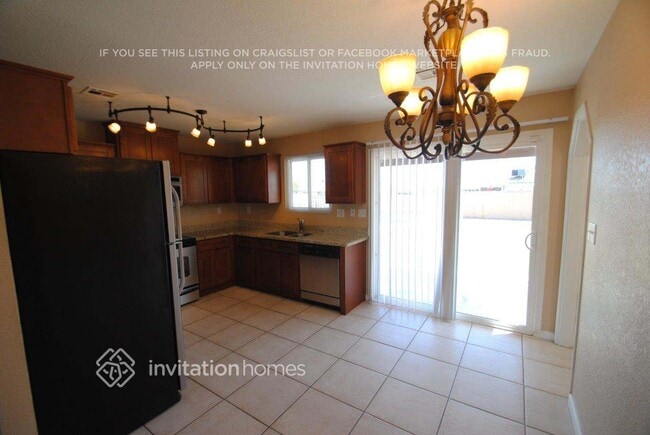 Photo - 535 E Quail Ave