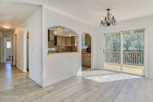 Photo - 204 Mill Creek Dr