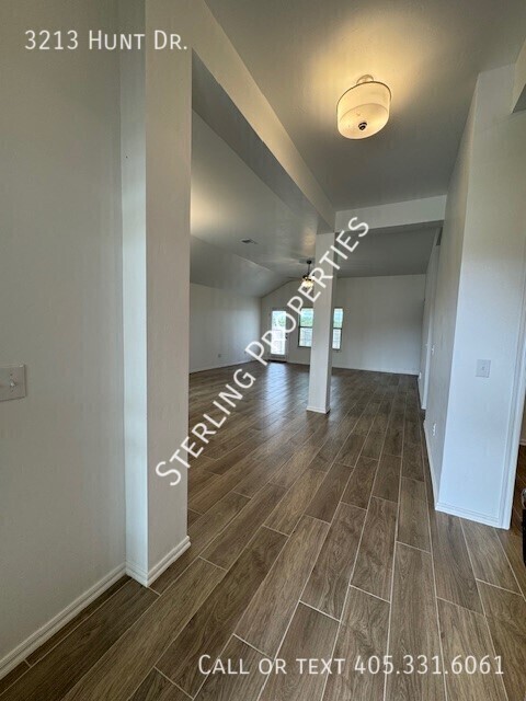 Photo - 3213 Hunt Dr