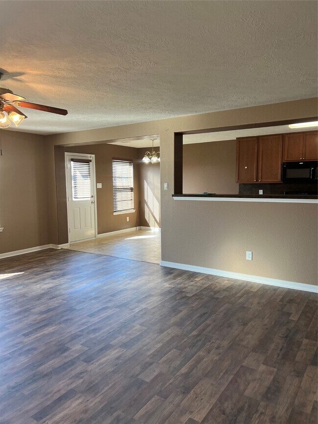 Photo - 7739 Muley Ln