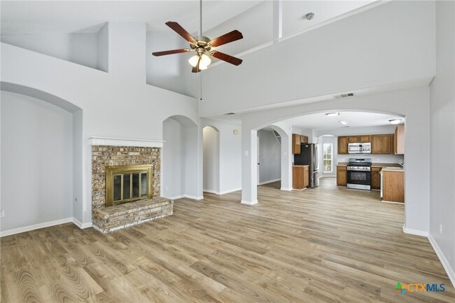 Photo - 1102 Briscoe Cove