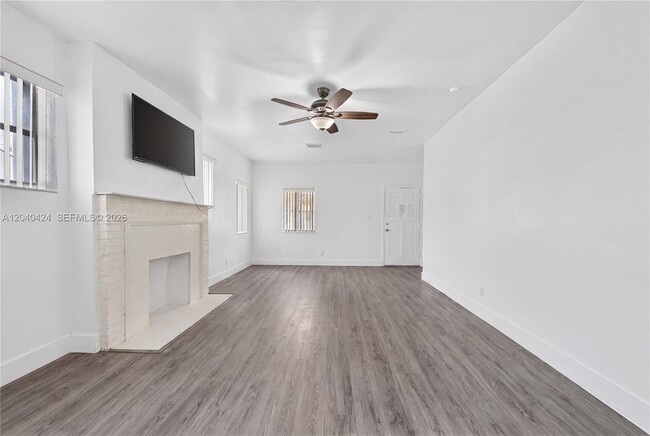 Photo - 1168 NW 30th St
