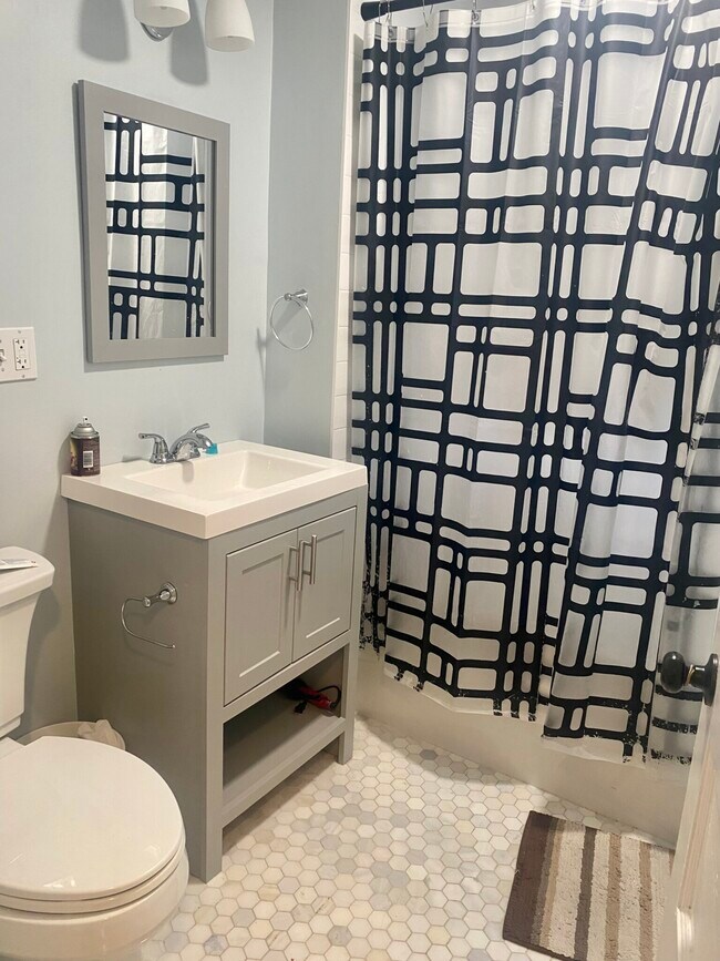 Photo - 2 Chester St Unit 1