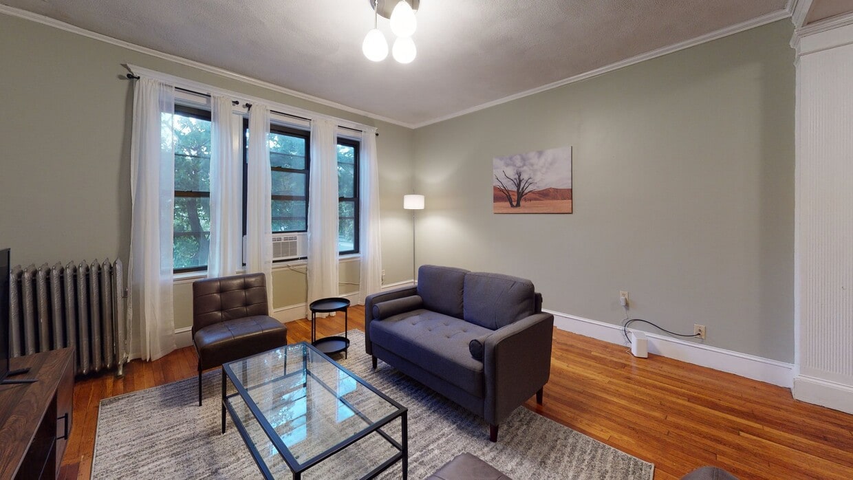 Photo - Private bedroom in 3 bed/2 bath Home