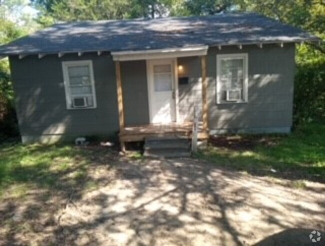 Building Photo - 3 bd/1 ba Rental