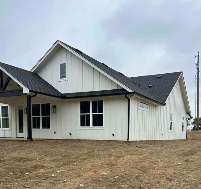 Photo - 129 Lakeview Dr