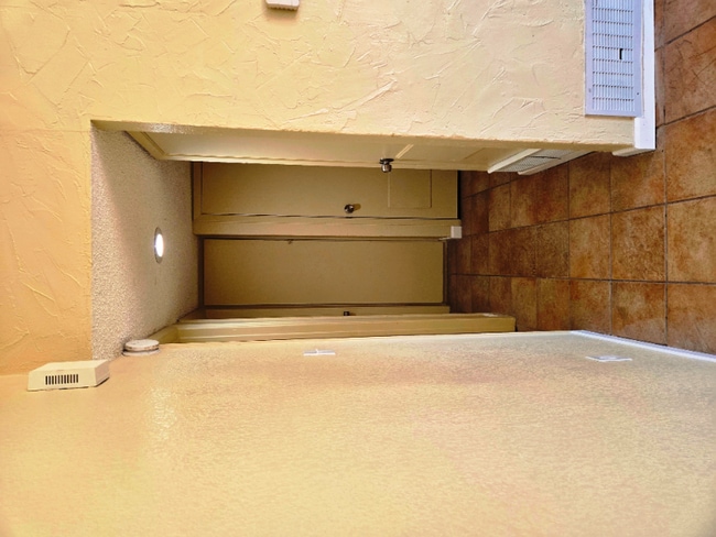 Photo - 3304 Centennial Rd