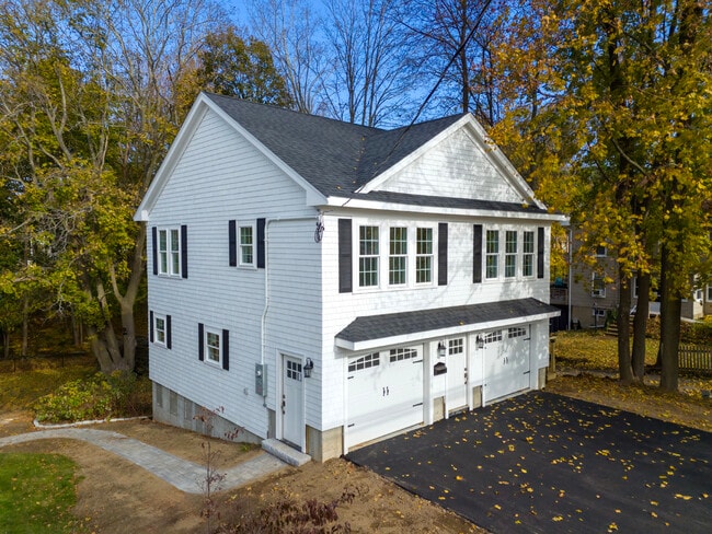 Building Photo - 80 Elm St