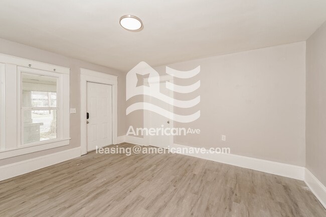 Photo - 308 83rd St S