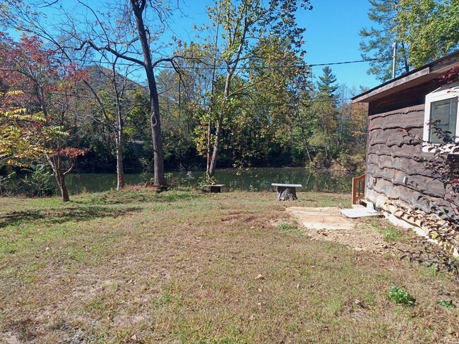 Photo - Beautiful One Bedroom Cabin on your own Pr...