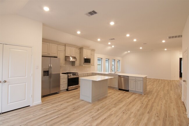 Photo - 2511 Chestnut Oak Cir