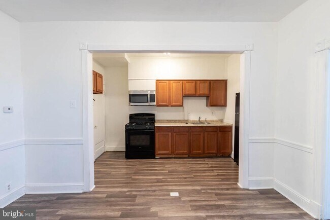 Photo - 4916 7th St NW