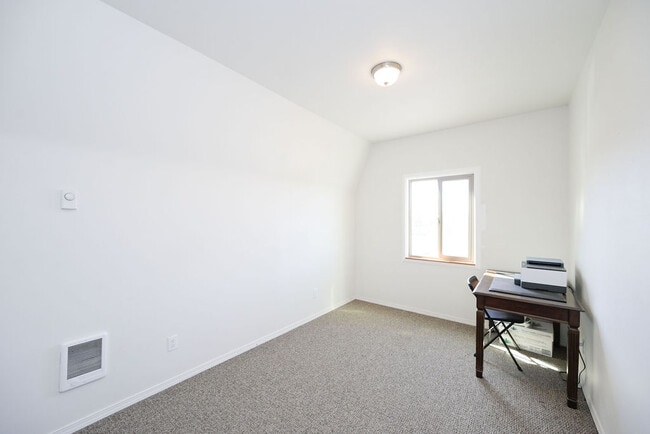 Photo - 3819 MT Highway 40 W