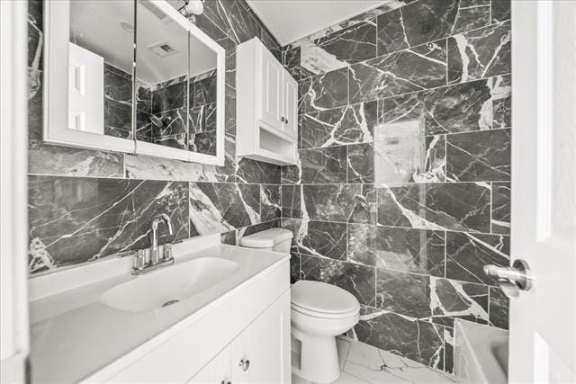 Photo - 5507 Alexander St