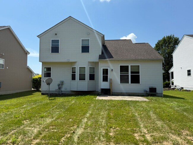 Photo - 4 Bedroom, 2.5 Bathroom House in Sycamore Creek Pickerington
